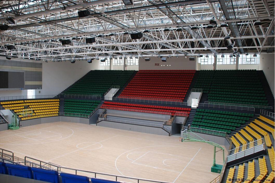 霍林郭勒羽毛球场网架工程